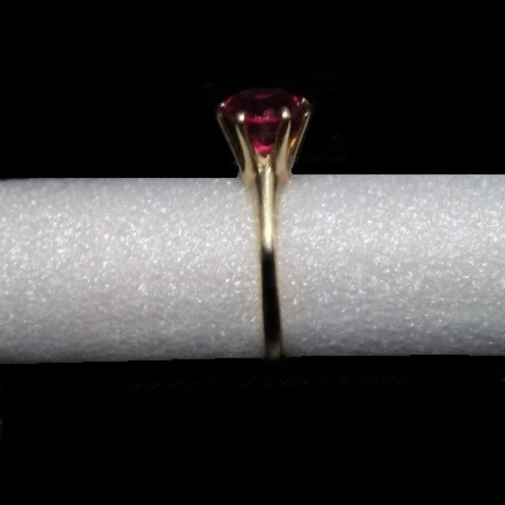 Vintage Solid 10k Yellow Gold Lab-Created Ruby Solitaire Ring Sz 5.25